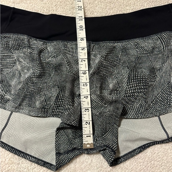 Lululemon Speed Up Short *2.5" Velocity Mesh Island Mist Black - Picture 8 of 15